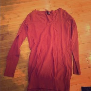 Long sleeve v neck sweater